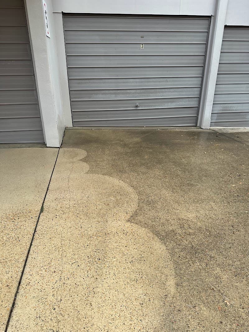 Exterior Clean QLD | Pressure Cleaning | House Washing | Solar Panel Maintenance gutter cleaning work in Pelican Waters