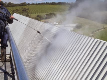 Extreme window cleaning & Maintenance Pty Ltd gutter cleaning work in Mount Martha