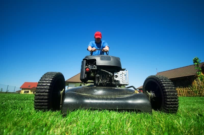 EZMow lawn care work in Deagon