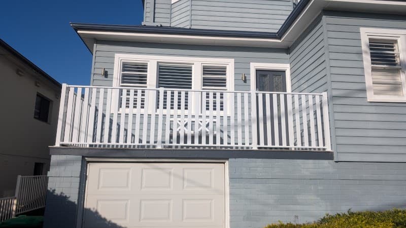 Ezycare Fencing - Northern Beaches fencing work in Mona Vale