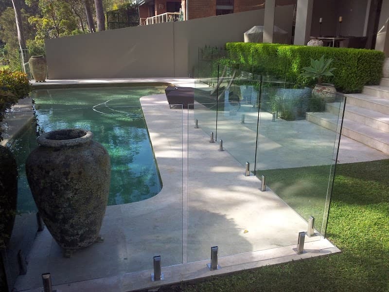 Ezycare Fencing - Northern Beaches fencing work in Mona Vale