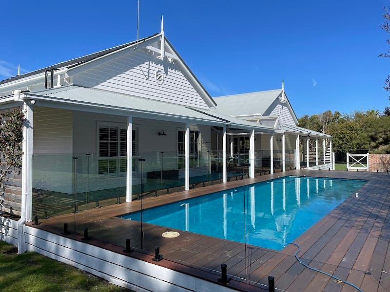 Ezyflow Painting Pty Ltd painter work in Mornington