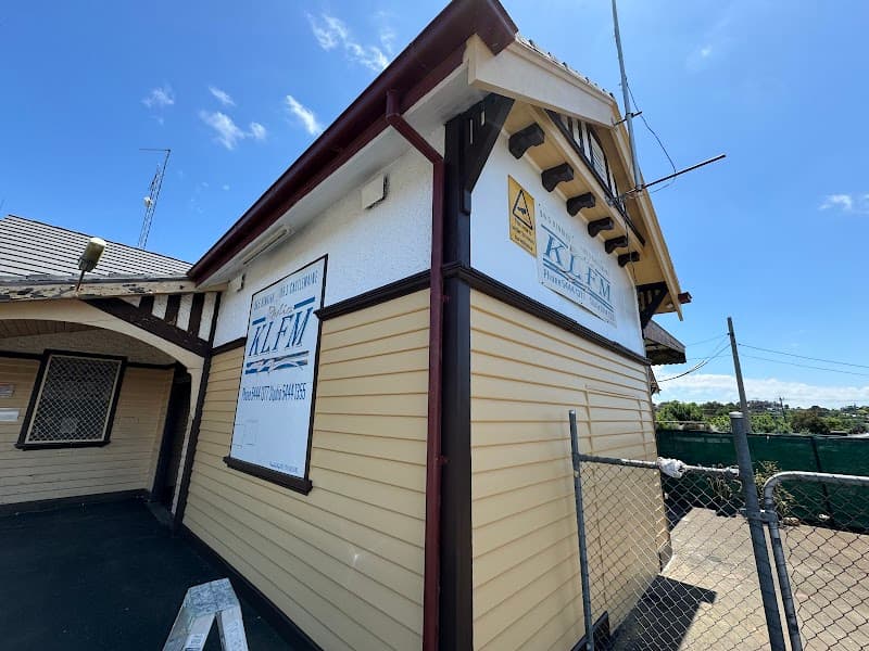Ezyflow Painting Pty Ltd painter work in Mornington