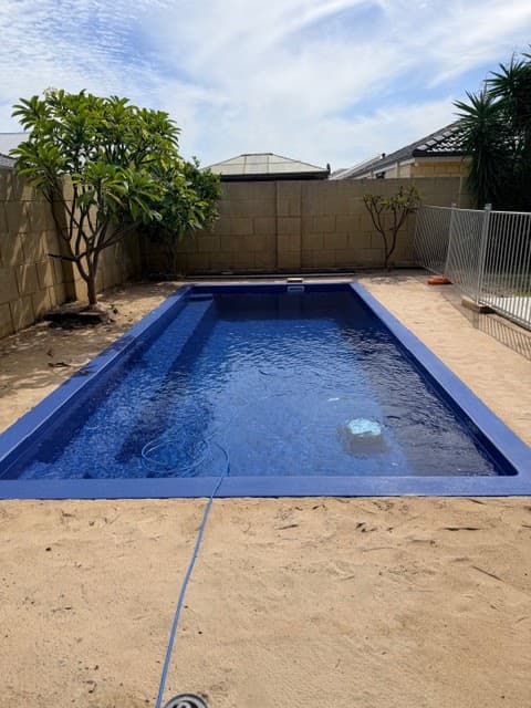 Factory Pools Perth Mandurah pool builder work in Greenfields