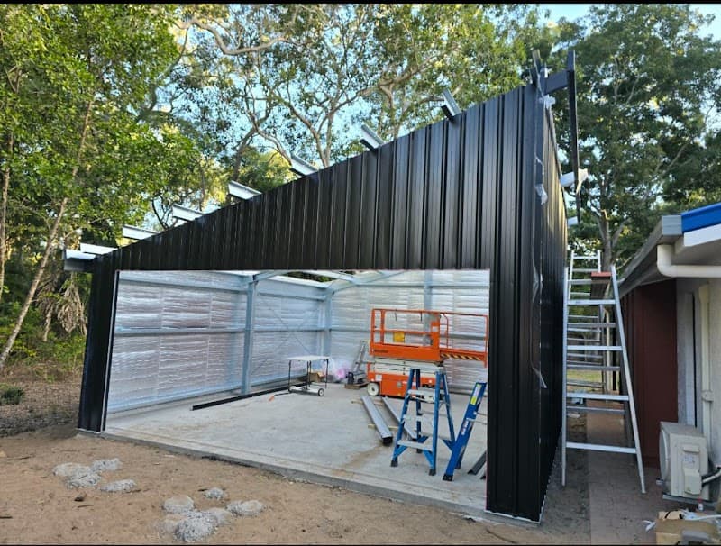 Fair Dinkum Builds Bundaberg garage doors work in Bundaberg Central