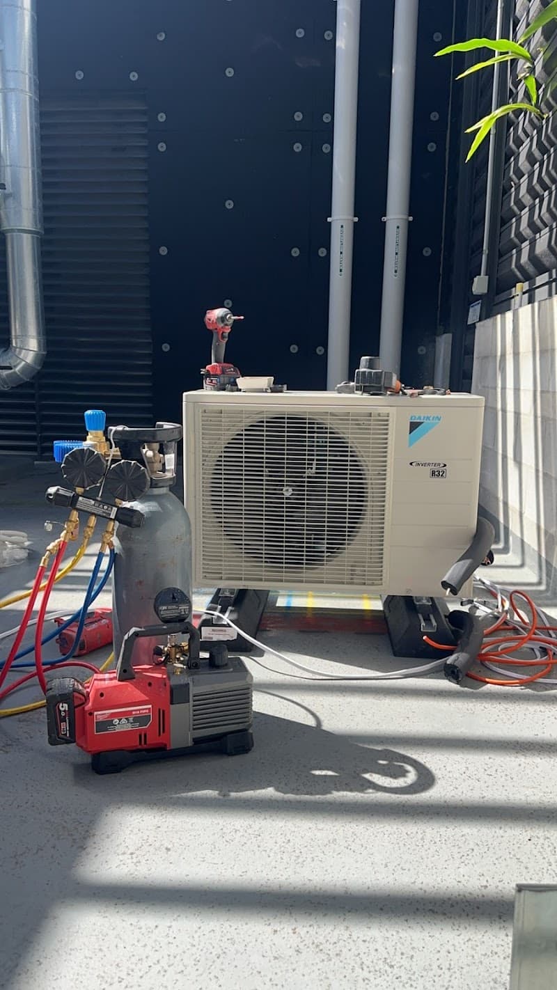 Faze Electrical & Airconditioning electrician work in Woodridge