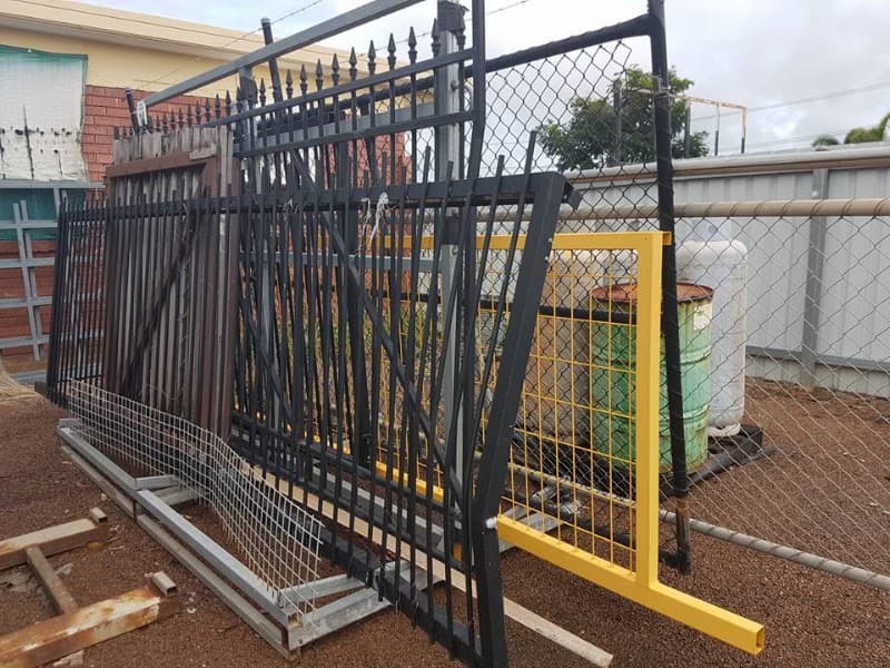 Fence Factory fencing work in Berrimah