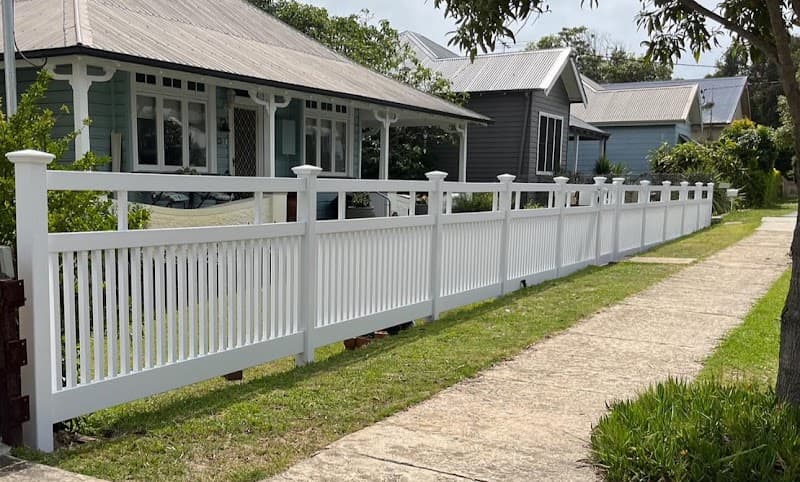 Fenced in fencing work in Waratah West