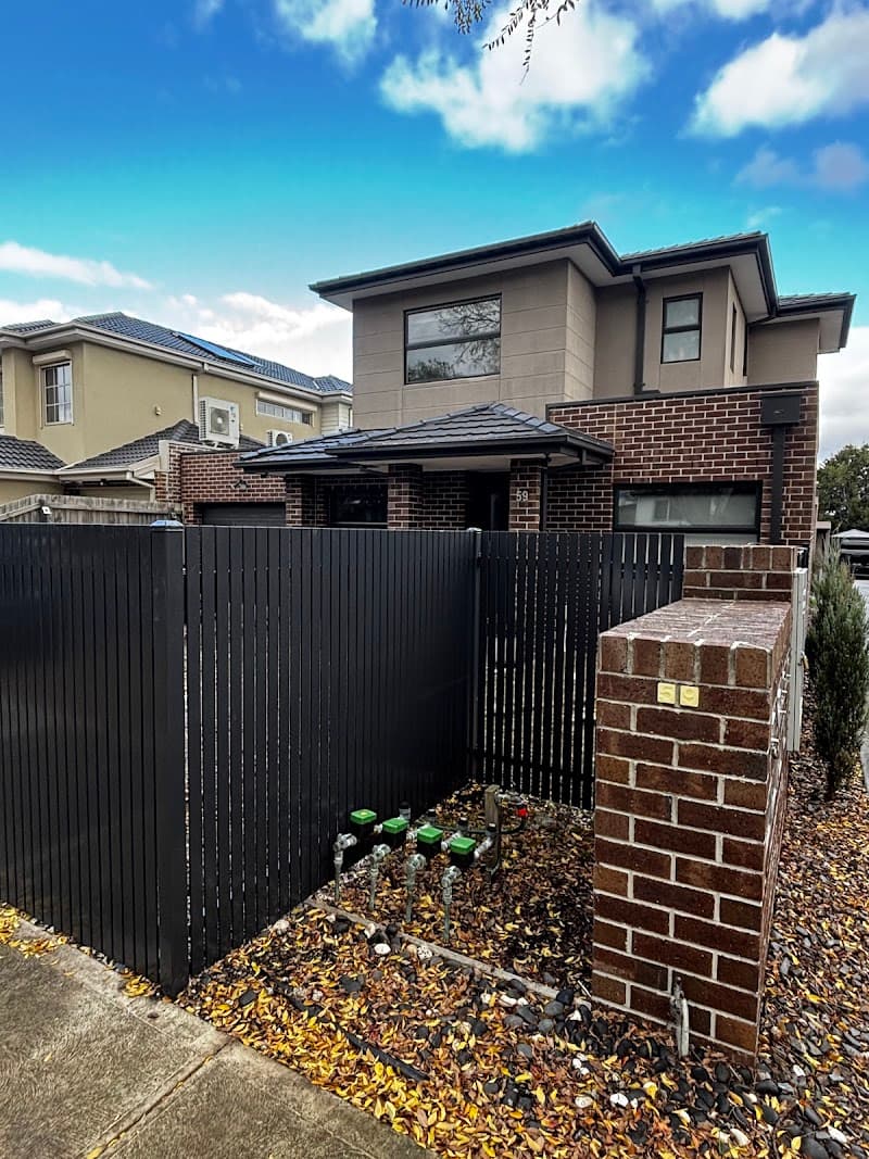 Fenceology fencing work in Melbourne