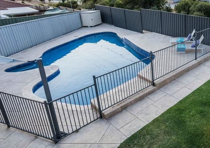 Fences Adelaide fencing work in Adelaide