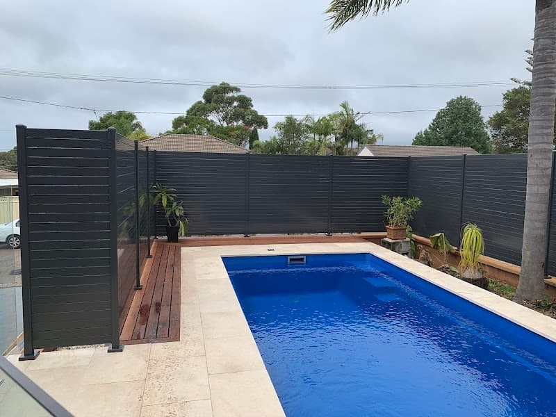 Fencing Manufacturers fencing work in West Gosford