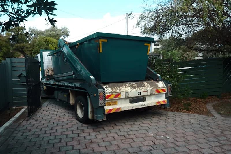 Fieldmans Waste Management Pty Ltd rubbish removal work in Dandenong South