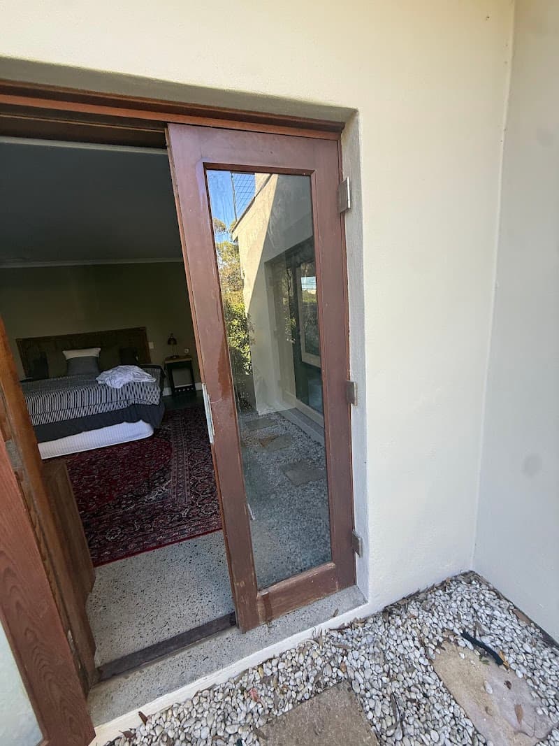 Fixit Emergency Glass Repair glass & glazier work in North Bondi