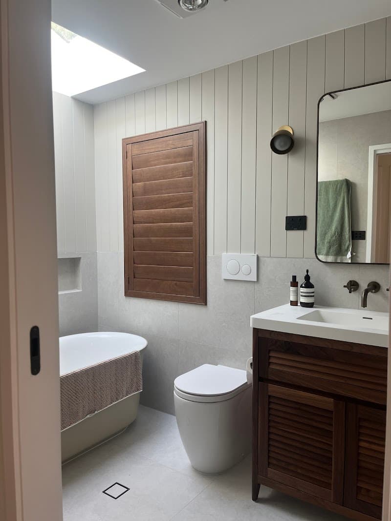 Flat Hill Constructions bathroom renovation work in Indooroopilly