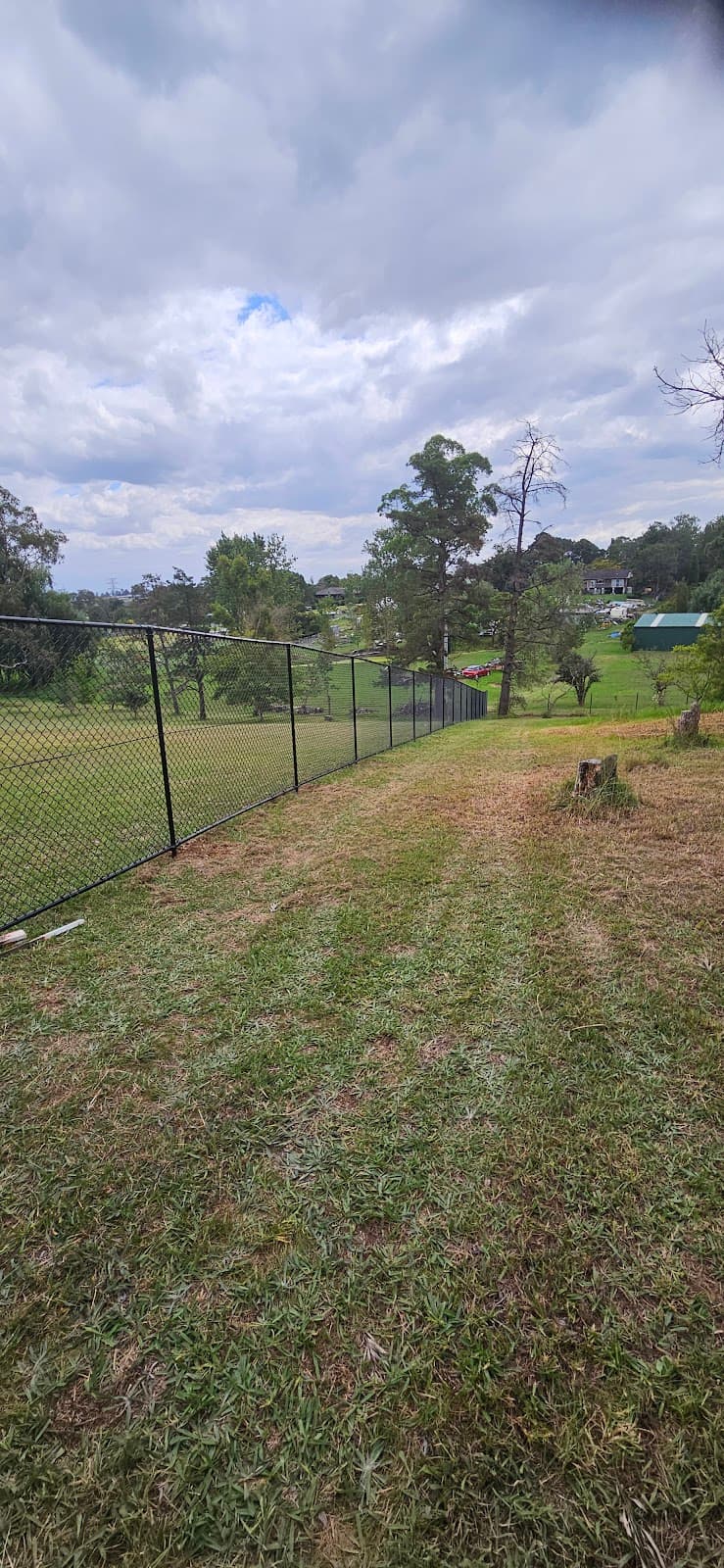 Fletch Fencing fencing work in South Penrith