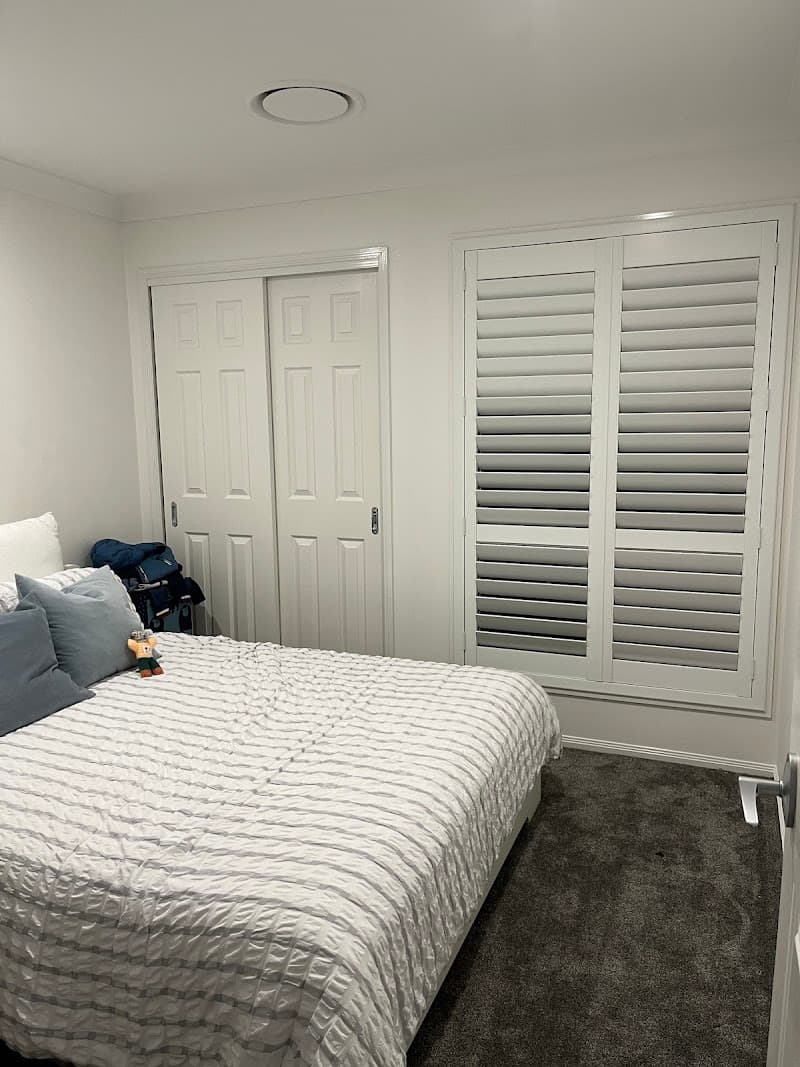 Flower Blinds curtains & blinds work in Woodridge