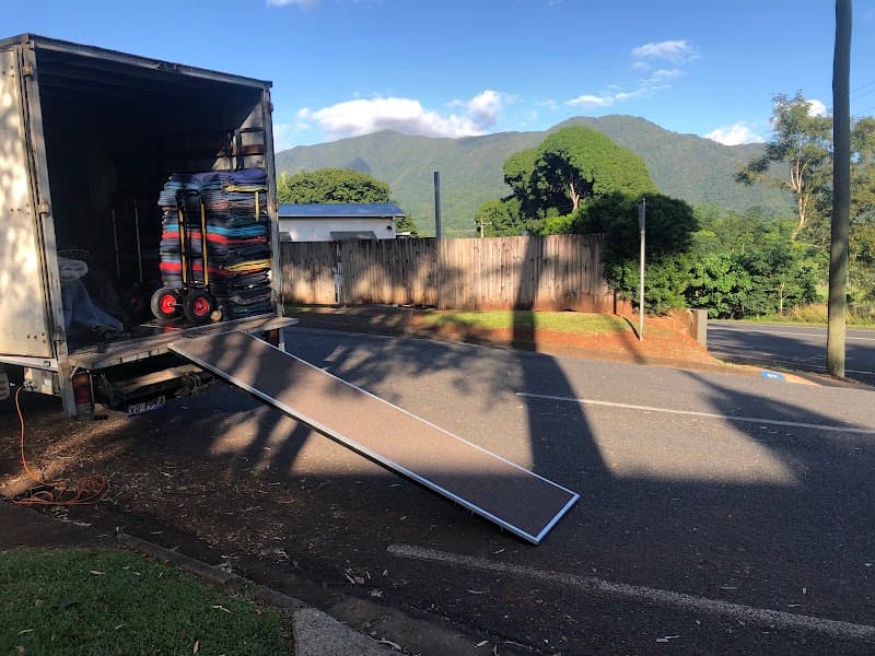 FNQ Furniture Removals Cairns removalist work in Stratford