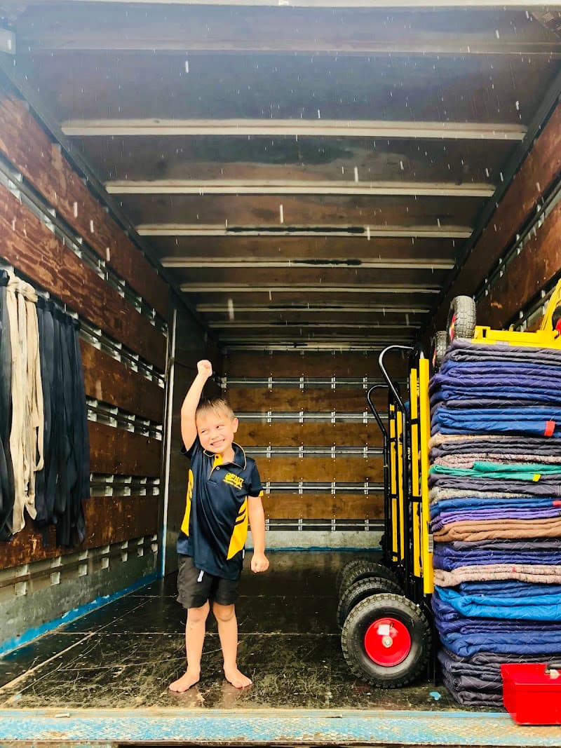 FNQ Furniture Removals Cairns removalist work in Stratford