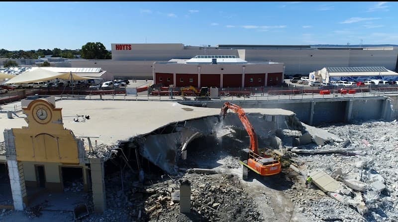 Focus Demolition & Asbestos Removal demolition work in Bibra Lake