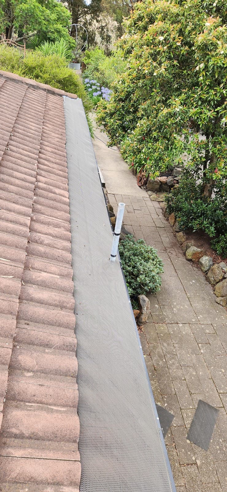 Four Seasons Gutter Protection I Geelong I Ballarat I Warrnambool gutter cleaning work in Torquay