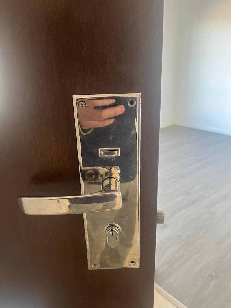 Frankston Lock Service locksmith work in Frankston