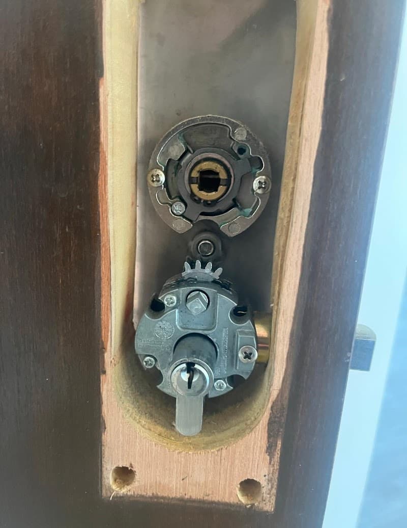Frankston Lock Service locksmith work in Frankston