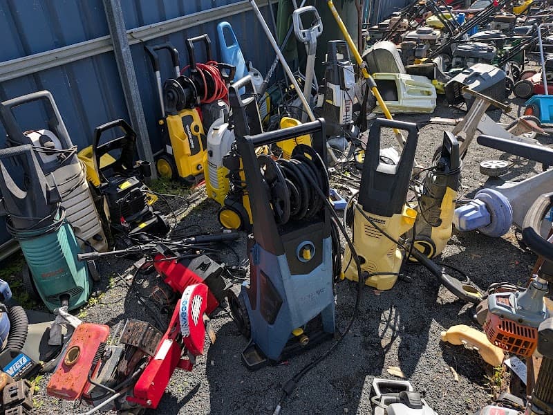 Fraser Coast Recycling Centre rubbish removal work in Nikenbah