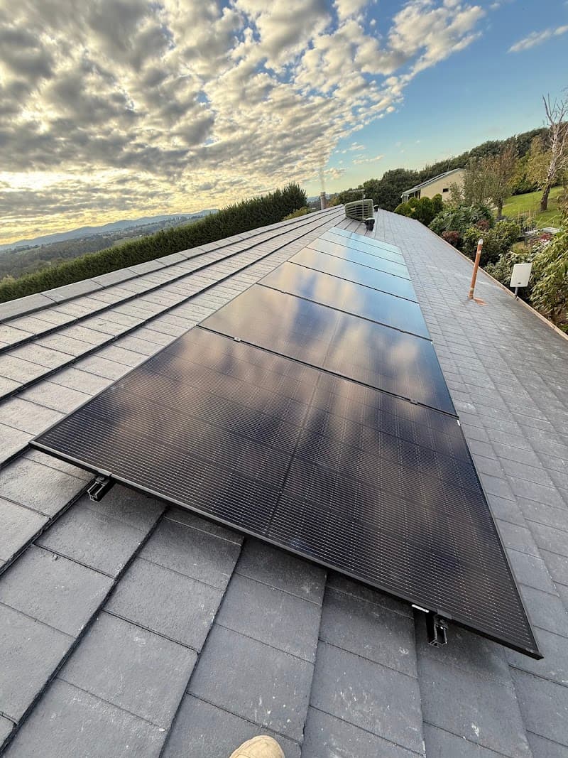 Freelight Energy pty ltd solar panel installation work in Somerville