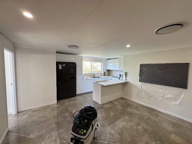 French Touch Property Maintenance I Handyman Services handyman work in Ashgrove