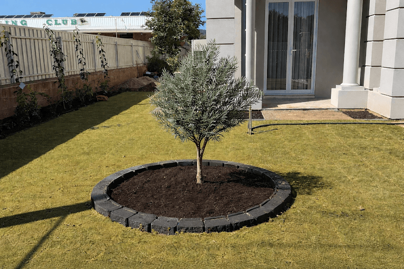 Friends Gardening & Landscaping gardening work in Holden Hill
