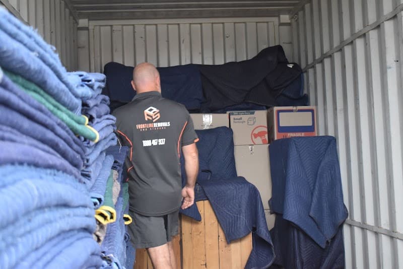 Frontline Removals And Storage removalist work in Port Macquarie