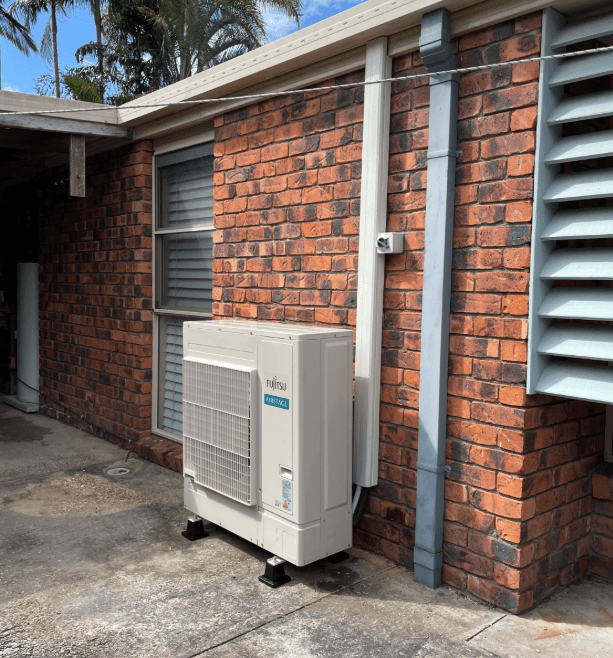 Frost Refrigeration & Air appliance repair work in Alexandra Headland