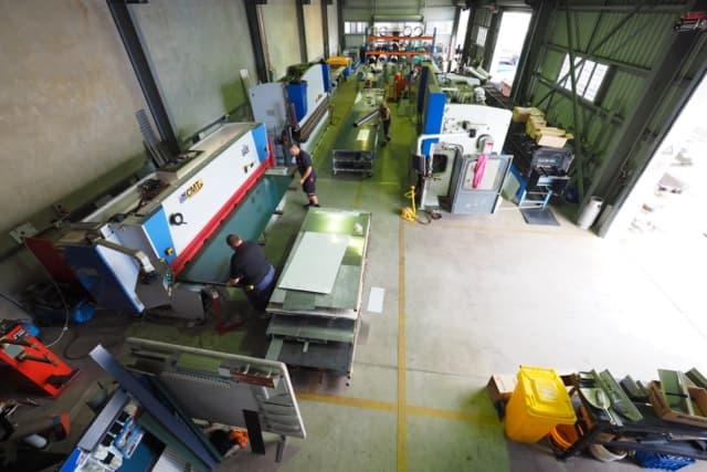 Fullerton's Plumbing Manufacture roofing work in Woree