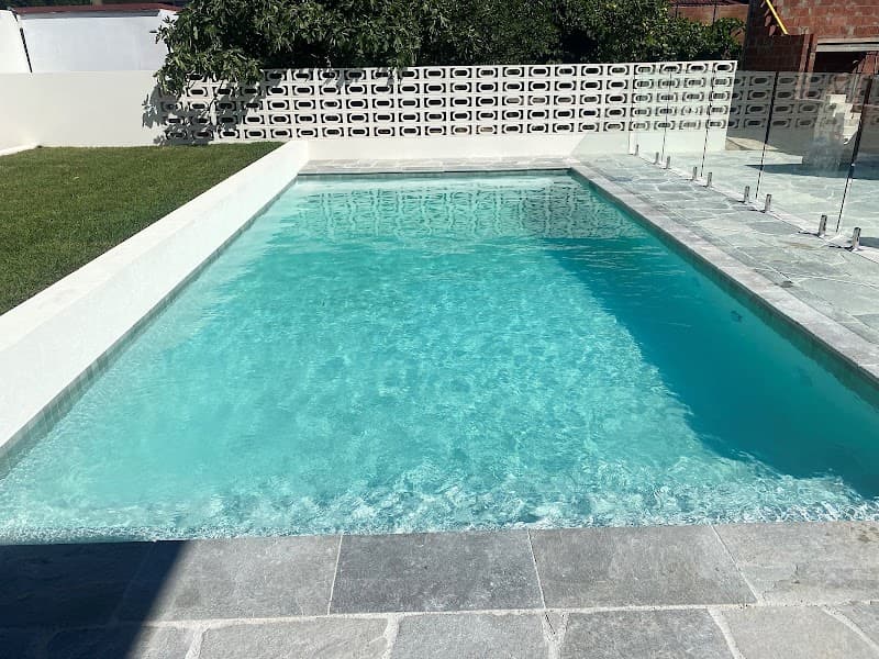 Future Pools pool builder work in Kenwick