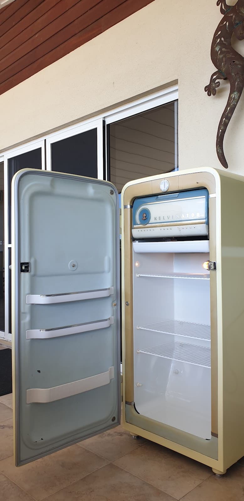 G & C Fridge Seals appliance repair work in South Mackay