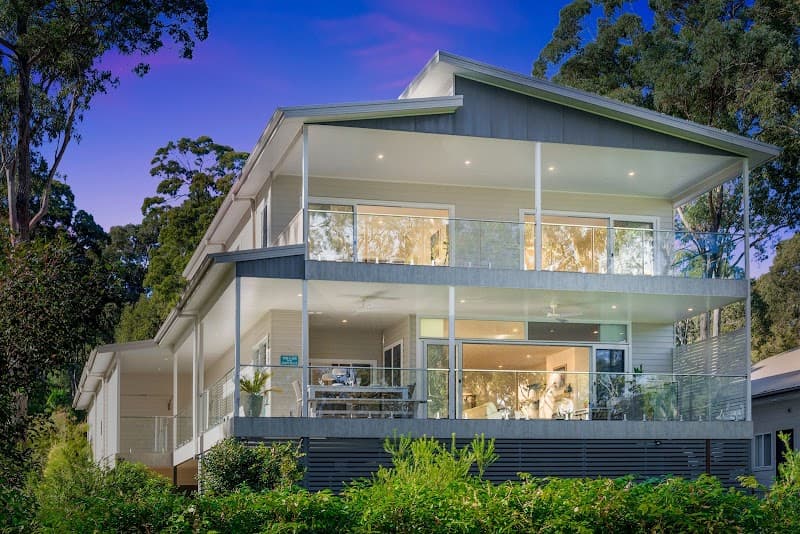 G&M Building bathroom renovation work in Caves Beach