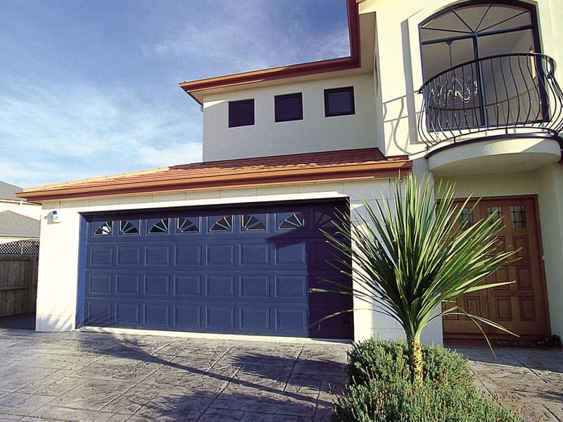 Garage Doors South West garage doors work in East Bunbury