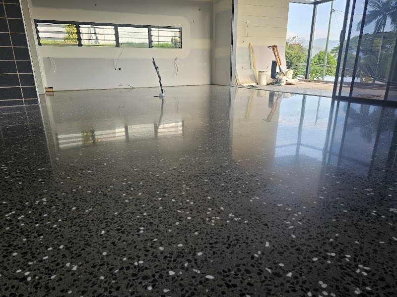 Garda floors concreting work in Manunda