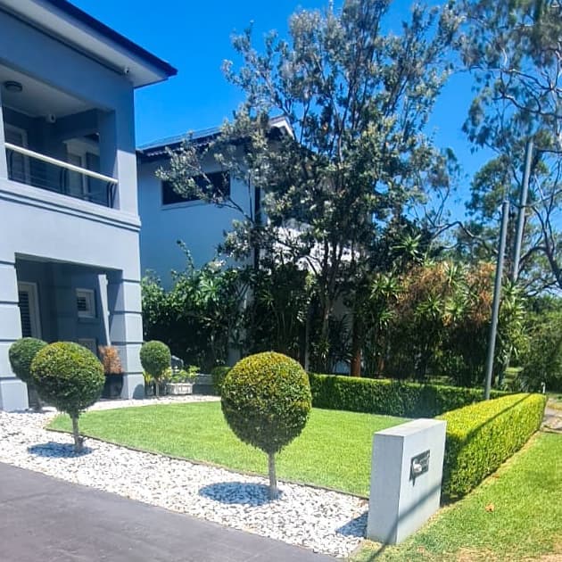 Garden Goals | Garden Maintenance & Pressure Cleaning Sydney lawn care work in Botany