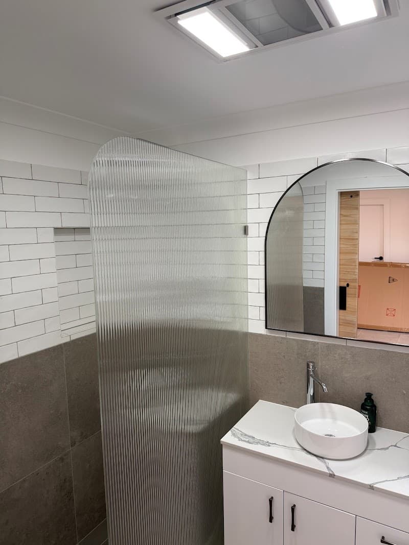 Gawler Glass & Glazing glass & glazier work in Willaston