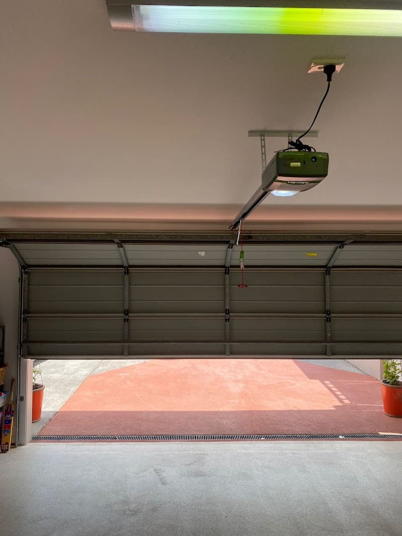 GDR - Garage Door Repairs garage doors work in Camp Hill