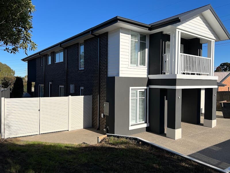 Geelong Fencing and Gates Service fencing work in Corio