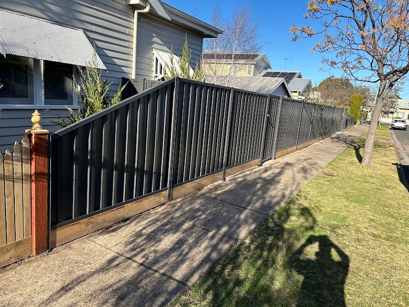 Geelong Fencing Suppliers fencing work in North Geelong
