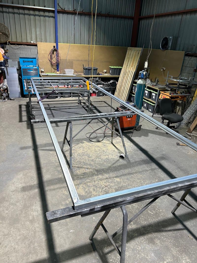 Geelong Fencing Suppliers fencing work in North Geelong