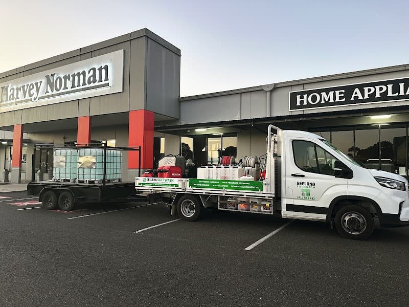 Geelong Softwash pressure washing work in Waurn Ponds