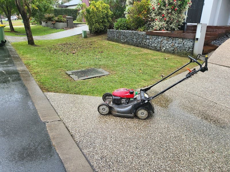 Get Mowing lawn care work in Springwood