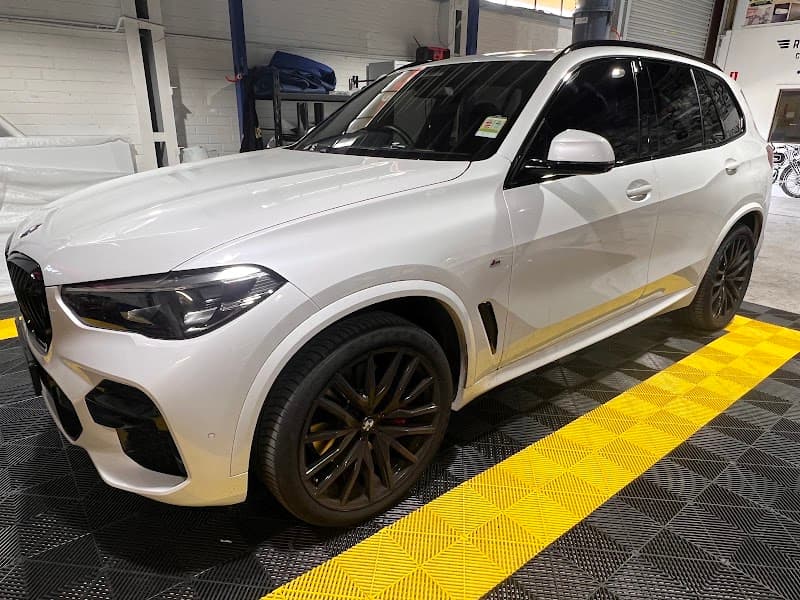 Glacier TintsAU window tinting work in Rydalmere