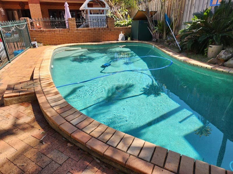 Glamorous Pools pool maintenance work in Cromer