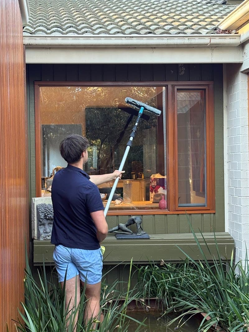 Glass & Blast Canberra pressure washing work in Braddon