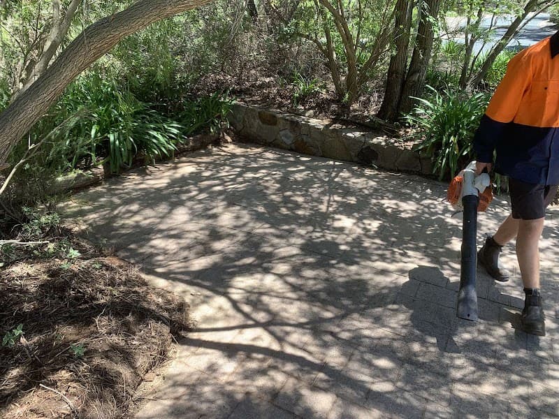 Glass & Blast Canberra pressure washing work in Braddon